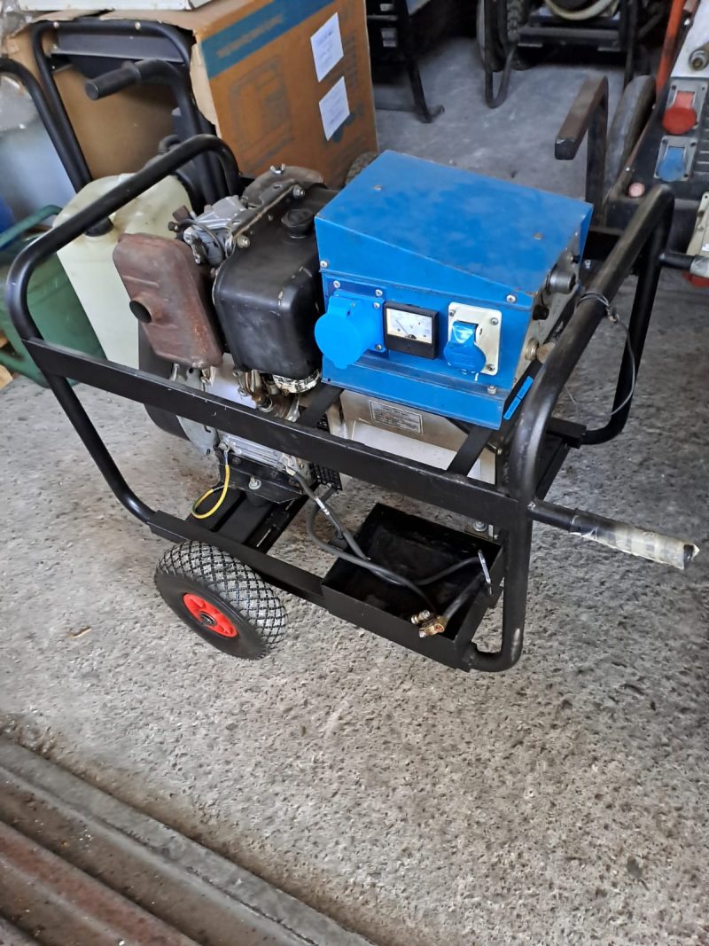 Gruppo Elettrogeno Diesel Aperto Usato, Monofase 6 Kva- 230 Volt, Marca Mosa, Mod.: MG 6000 D.R.A.E. €. 2.000,00 + Iva- - immagine 4