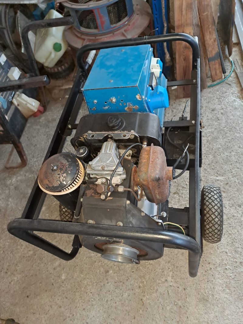 Gruppo Elettrogeno Diesel Aperto Usato, Monofase 6 Kva- 230 Volt, Marca Mosa, Mod.: MG 6000 D.R.A.E. €. 2.000,00 + Iva- - immagine 3