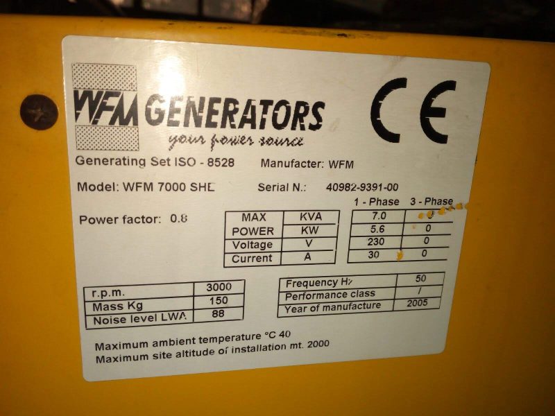 Gruppo Elettrogeno Super Silenziato a Benzina Marca : "WFM" Usato Da 5.6 Kw. Monofase 230 Volt €. 2.000,00 + Iva- - immagine 3