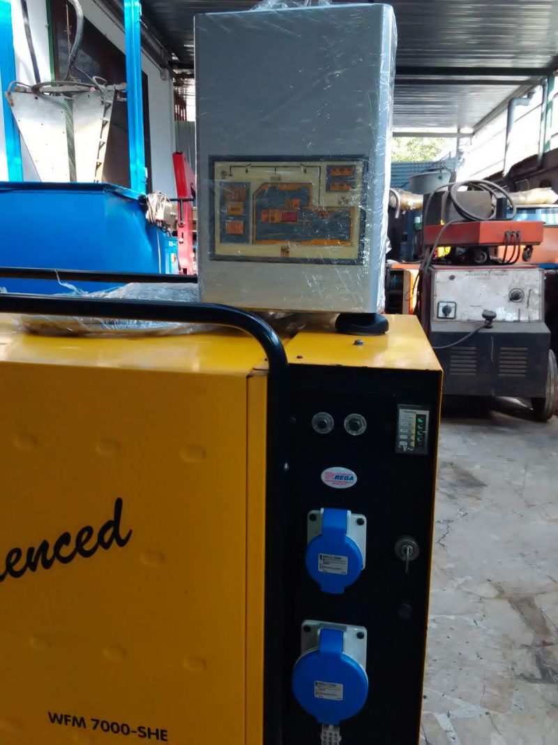 Gruppo Elettrogeno Super Silenziato a Benzina Marca : "WFM" Usato Da 5.6 Kw. Monofase 230 Volt €. 2.000,00 + Iva- - immagine 4