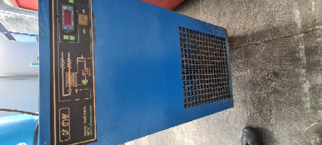 Essiccatore Per Aria Compressa Usato Marca O.M.I. Mod.: EA 4500, Aria Trattata : 4.500 Lt./Min. €. 850 + Iva- - immagine 3