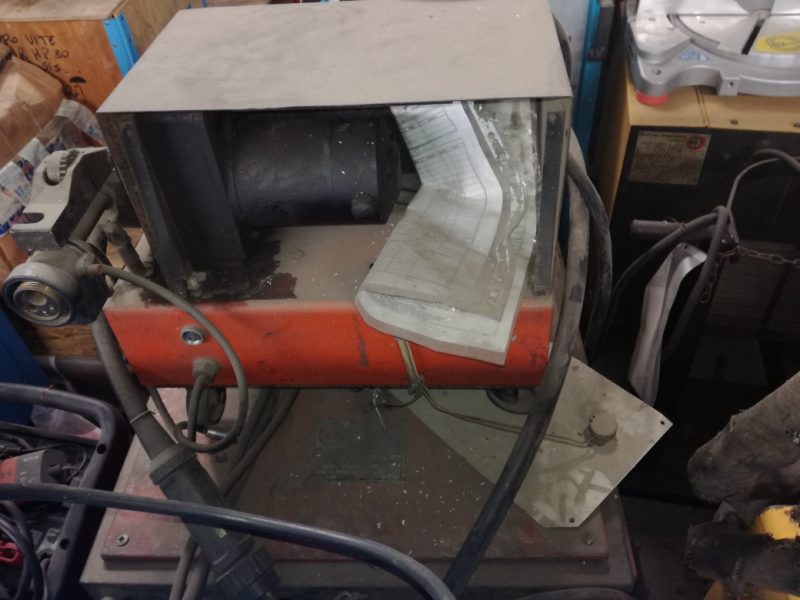 Saldatrice a Filo Continuo USATA Da 400 Ampere, Marca : “Adriatica” €. 1.000,00 + Iva- - immagine 2