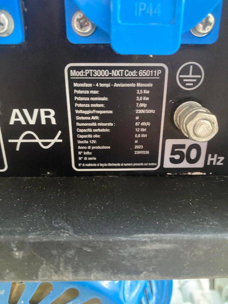 Gruppo Elettrogeno a Benzina Usato, Marca : Hyundai, Mod.: PT3000- Potenza : 3,5/3,0 Kw. Monofase 230 Volt. €. 300,00 + Iva- - immagine 5