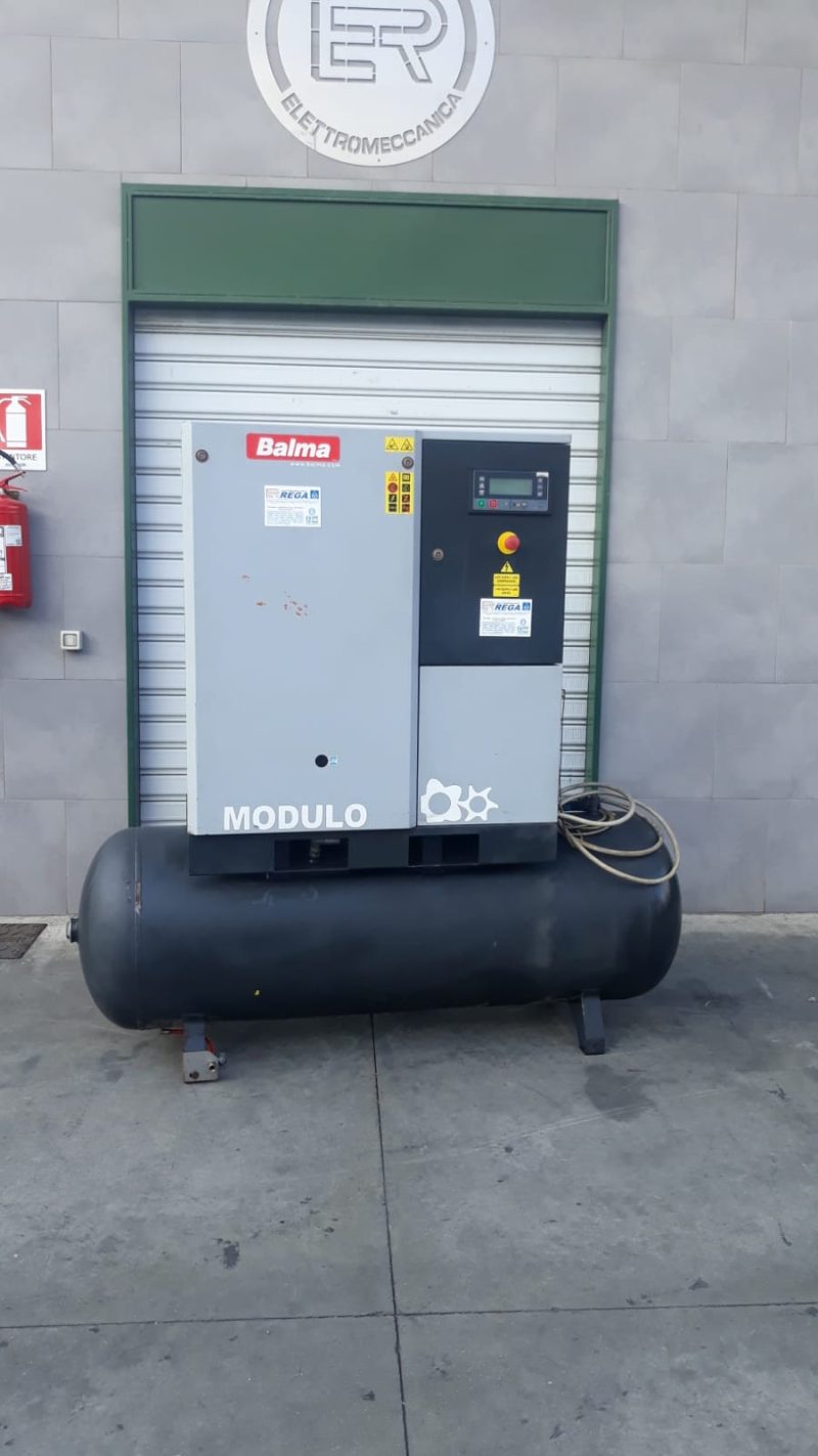 Compressore a Vite Silenziato USATO Hp 20 Marca “Balma” 13 Bar Completo Di Serbatoio Orizzontale Da 500 Lt. + Essiccatore Mod.: Modulo 15/13/500 ES €. 4.300,00 + Iva-