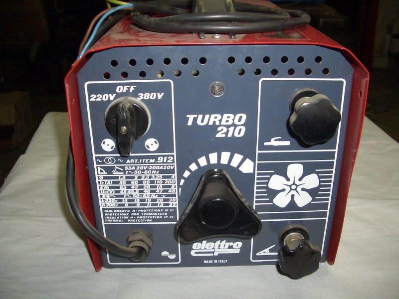 Saldatrice Ad Elettrodi "NUOVA" Da 200 Ampere Ventilata Marca “Elettro CF” €. 150,00 + Iva-