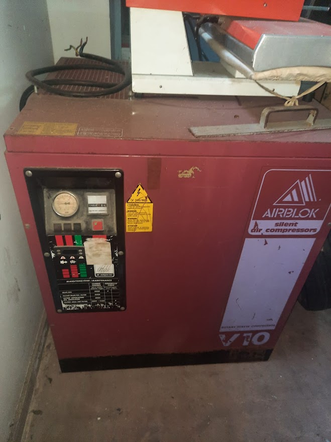 Compressore a Vite Silenziato USATO Hp 10 Marca “FIAC” 10 Bar Mod.: Airblok. €. 2.000,00 + Iva-