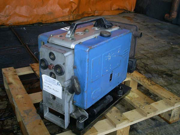 Motosaldatrice Portatile a Miscela "MOSA" 170 Ampere + 220 V.D.C. €. 1.000,00 + Iva- - immagine 3