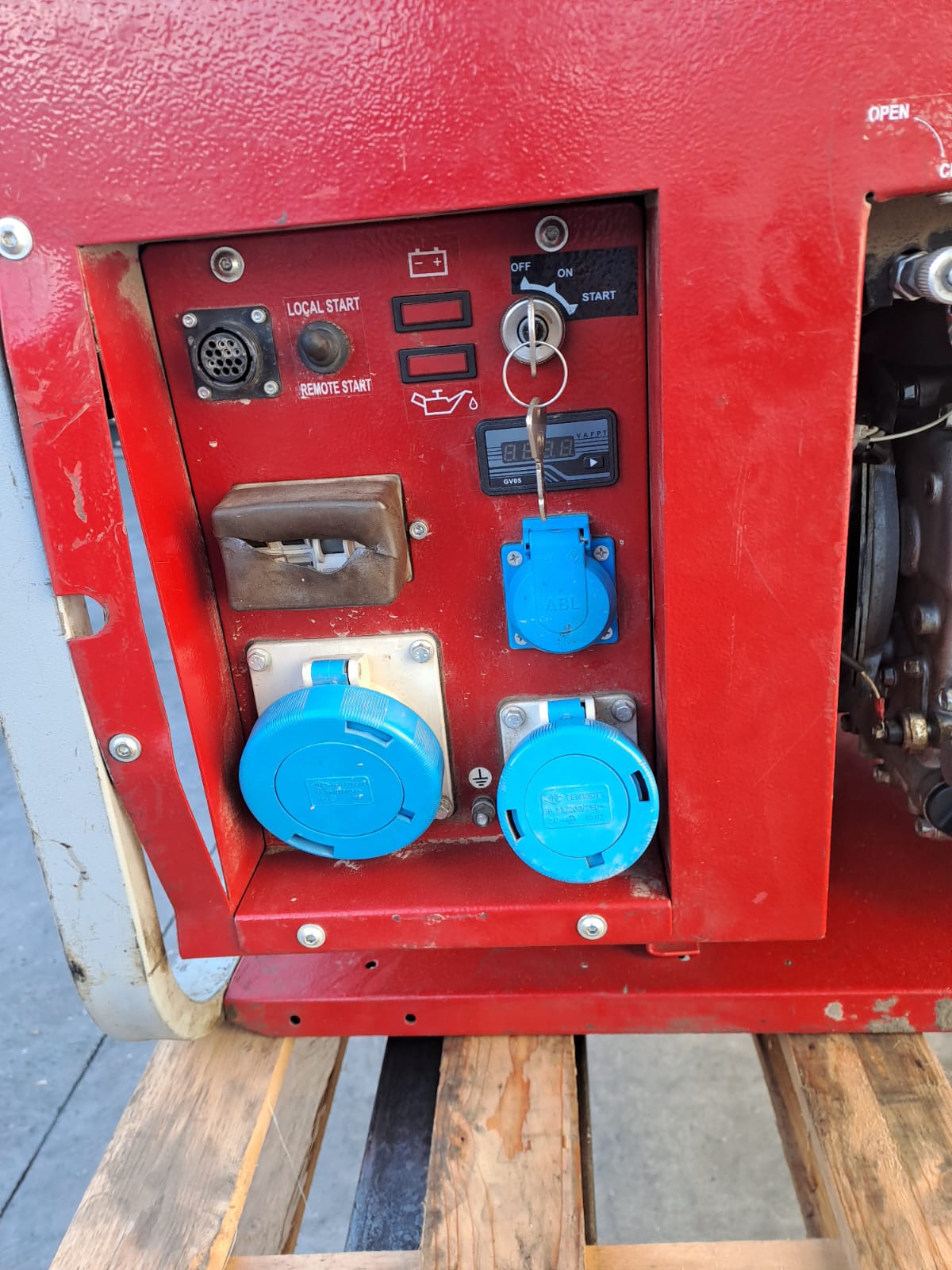 Gruppo Elettrogeno Diesel Aperto Usato, Monofase 5,7 Kva- 230 Volt, Marca Mosa, Mod.: GE S-6000 YDM Yanmar/Linz. Avviamento Elettrico €. 1.700,00 + Iva- - immagine 9