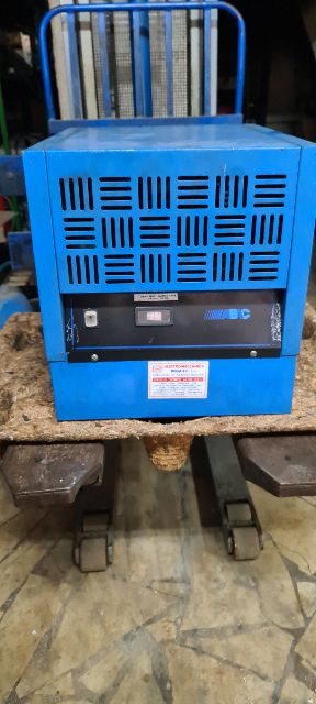 Essiccatore ABAC, Mod.: EA 1600 Aria Trattata : 1.600 Lt./Min. A + 3°C. €. 600,00 + Iva-